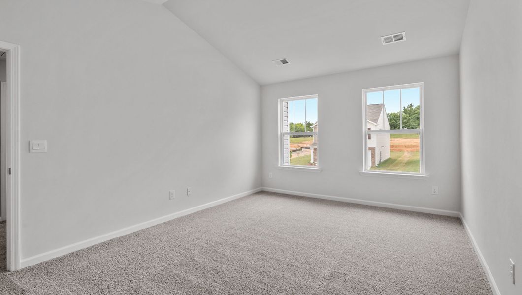 Representative unfurnished interior of a home built from the Rachel by D.R. Horton in Treemont Commons, Wellford (Image 21).