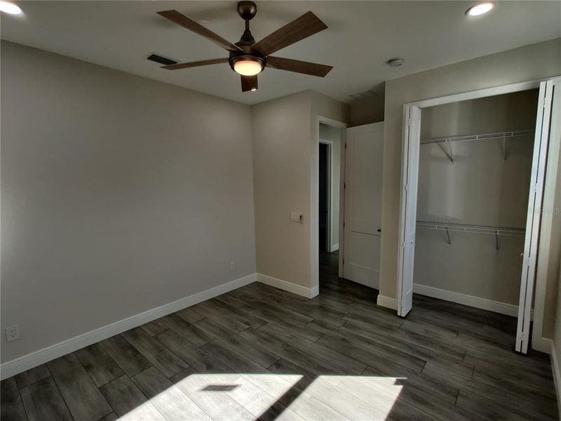 Spacious, unfurnished interior of a new home in , Tampa (Image 19).