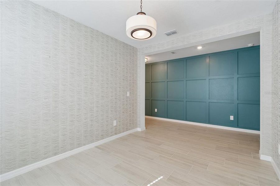 Spacious, unfurnished interior of a new home in , Land O' Lakes (Image 39).