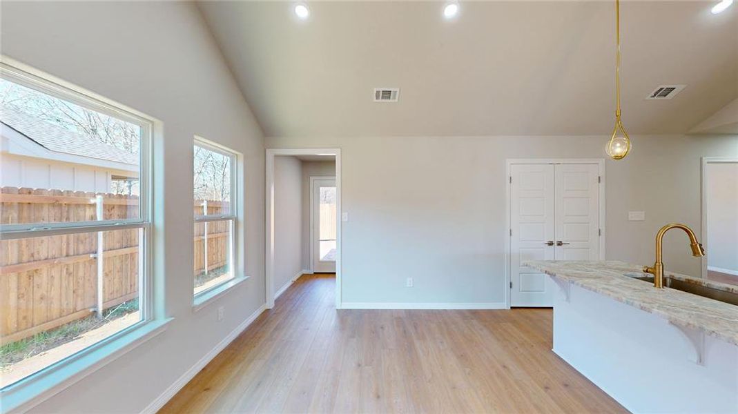 Spacious, unfurnished interior of a new home in , Cleburne (Image 16). Spacious, unfurnished interior of a new home in , Cleburne (Image 16).