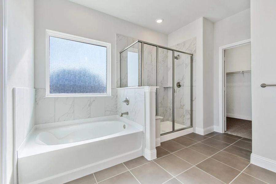 Image 102 representing the Concept 2373 by Landsea Homes in Coyote Crossing, Godley, TX. Image 102 representing the Concept 2373 by Landsea Homes in Coyote Crossing, Godley, TX.