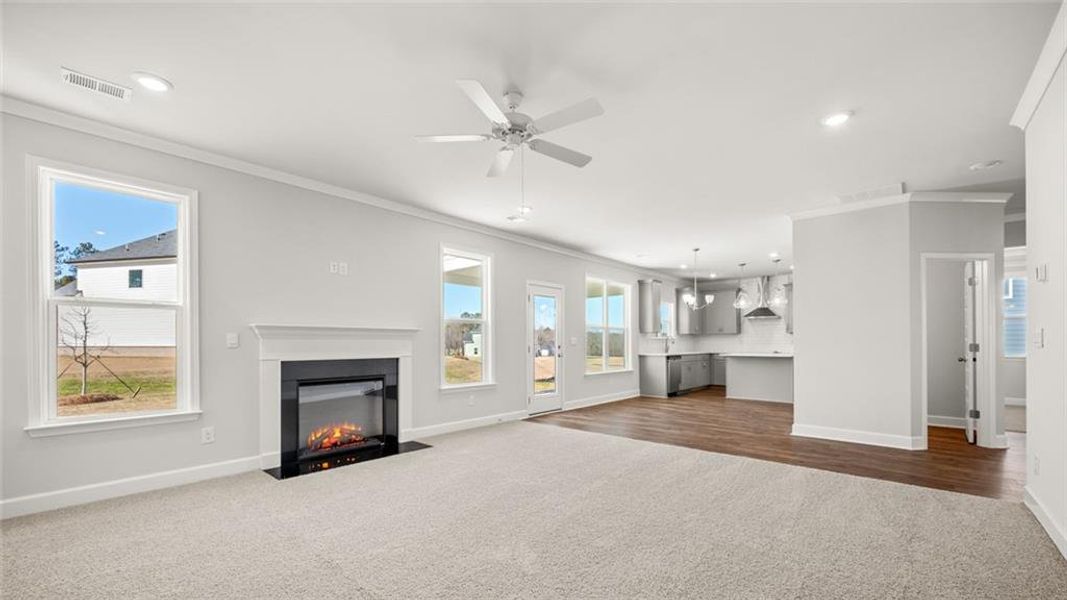 Spacious, unfurnished interior of a new home in Evergreen Crossing, Locust Grove (Image 30).