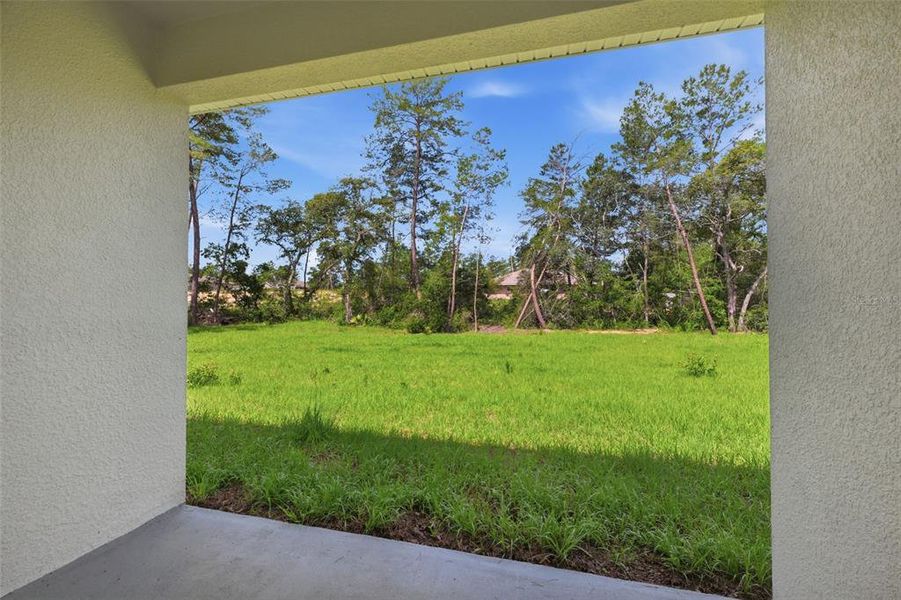 Exterior details and patio area of a home in , Ocala (Image 3).