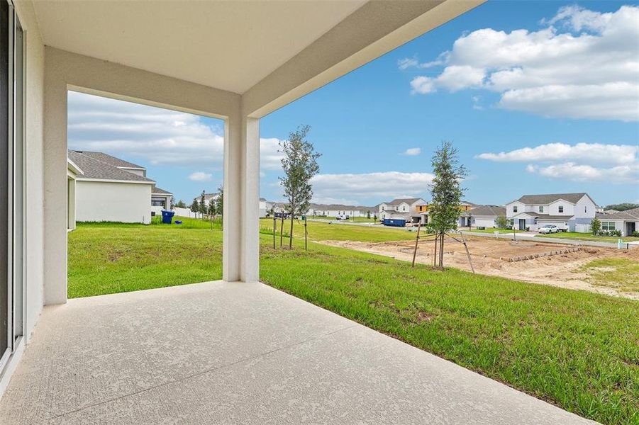 Exterior details and patio area of a home in Trinity Lakes, Groveland (Image 19).