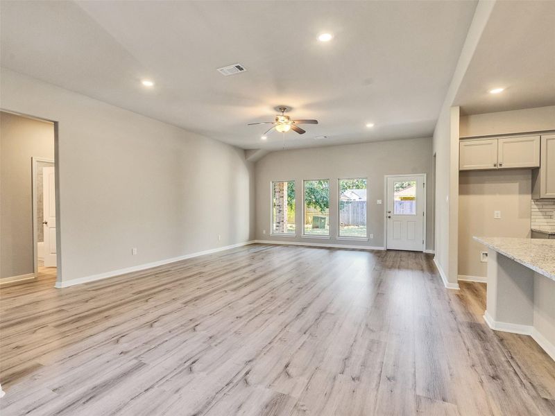 Spacious, unfurnished interior of a new home in , West Columbia (Image 9).