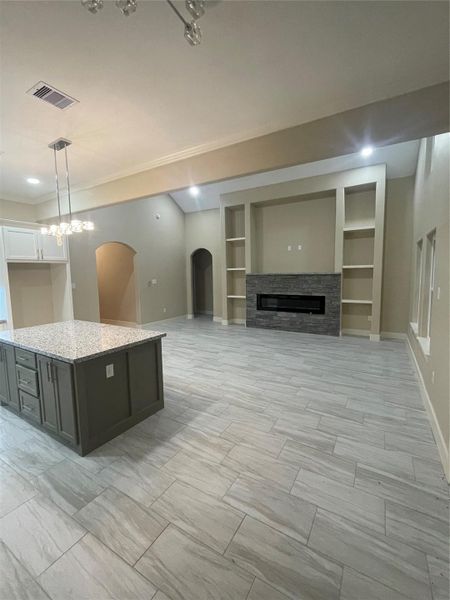 Spacious, unfurnished interior of a new home in , Beaumont (Image 22).