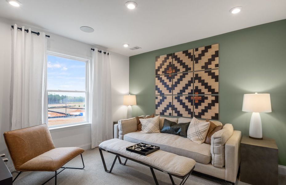 Furnished interior view inside a new home in Hawthorne Ridge, McDonough (Image 9).