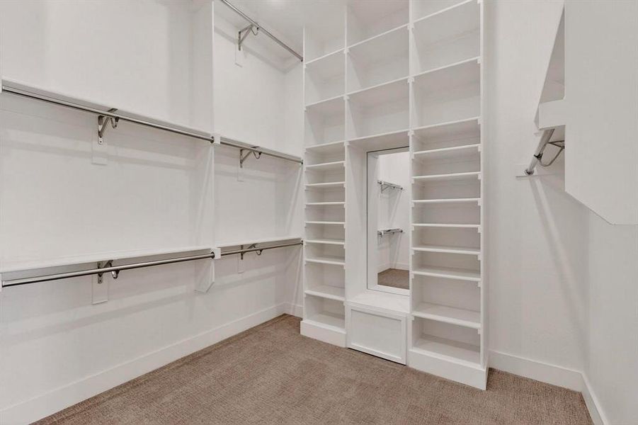 Spacious, unfurnished interior of a new home in , Arlington (Image 28).