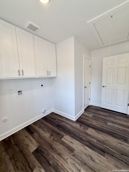 Spacious, unfurnished interior of a new home in , Bandera (Image 9). Spacious, unfurnished interior of a new home in , Bandera (Image 9).