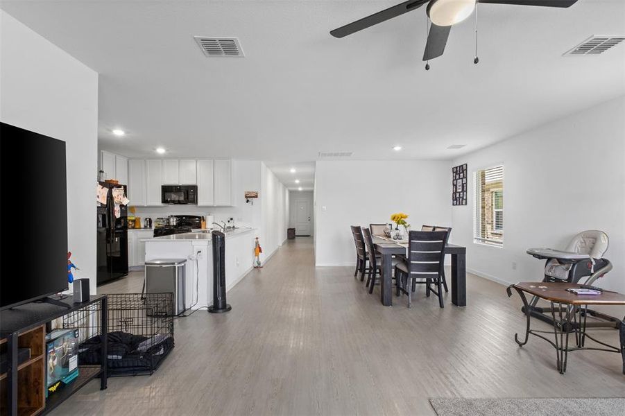 Furnished interior view inside a new home in Prairie View, Ennis (Image 15).
