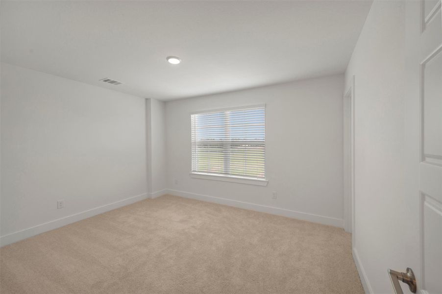 Spacious, unfurnished interior of a new home in Summerview, Fulshear (Image 22). Spacious, unfurnished interior of a new home in Summerview, Fulshear (Image 22).