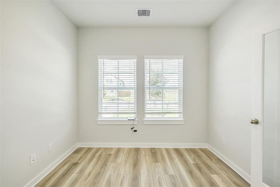 Spacious, unfurnished interior of a new home in Emberly, Beasley (Image 11).
