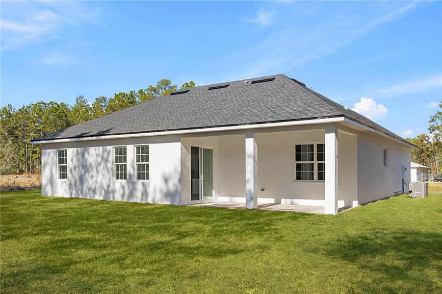 Exterior details and patio area of a home in , Ocala (Image 27).