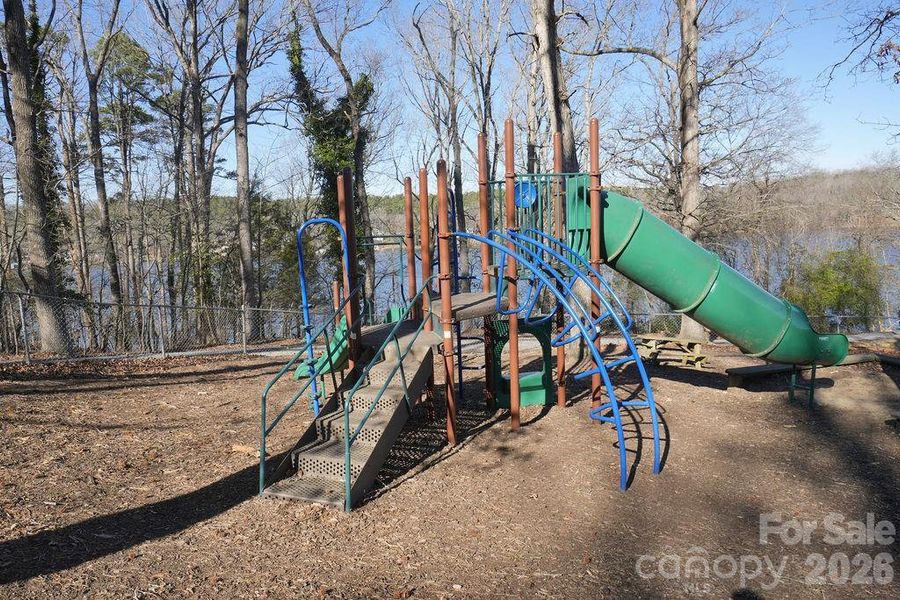 Community amenities in , Mount Gilead (Image 19).