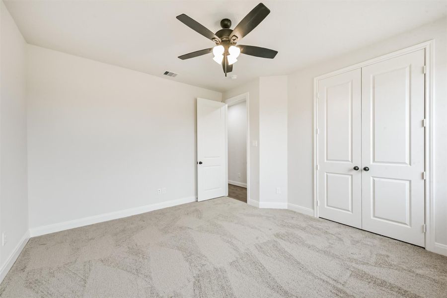Spacious, unfurnished interior of a new home in , Baytown (Image 36).