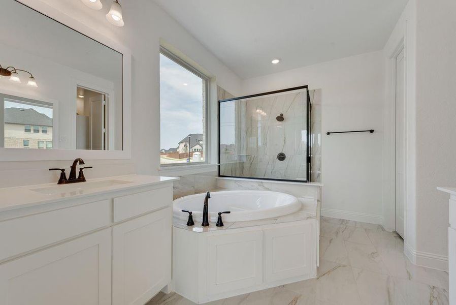 Furnished interior view inside a new home in Dominion of Pleasant Valley, Wylie (Image 10). Furnished interior view inside a new home in Dominion of Pleasant Valley, Wylie (Image 10).