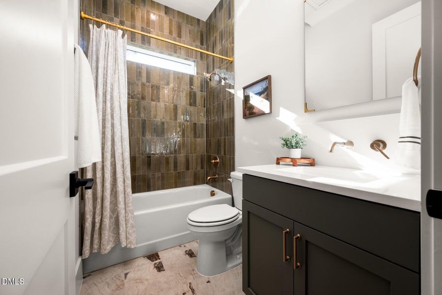 8021 Bud Morris (53)