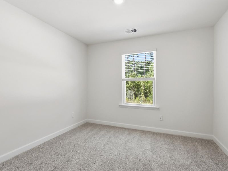 Spacious, unfurnished interior of a new home in Courts at Brook Run, Moncks Corner (Image 13).