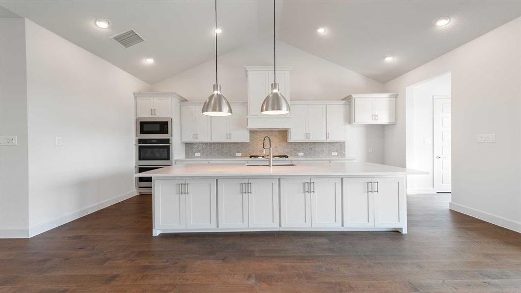 Furnished interior view inside a new home in Terraces 62', Rockwall (Image 7). Furnished interior view inside a new home in Terraces 62', Rockwall (Image 7).