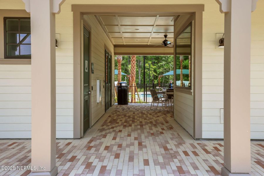 Exterior details and patio area of a home in Jennings Farm, Middleburg (Image 28).