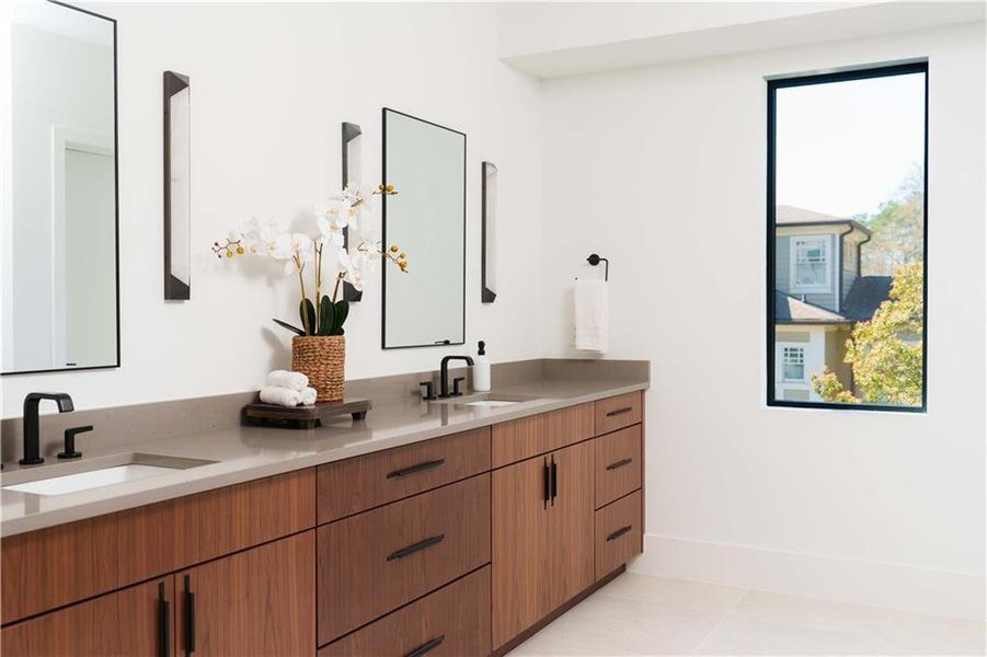 Furnished interior view inside a new home in , Atlanta (Image 39).