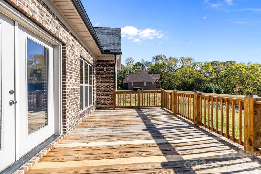 Exterior details and patio area of a home in , Monroe (Image 24).