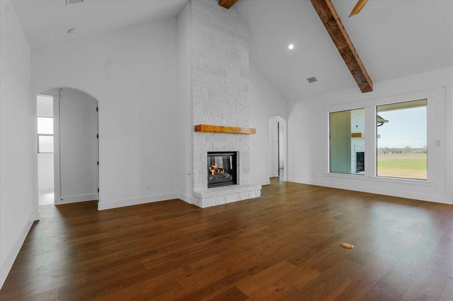 Spacious, unfurnished interior of a new home in , Godley (Image 28).