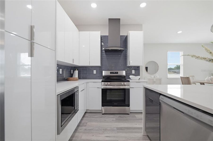 Furnished interior view inside a new home in , Tampa (Image 10).