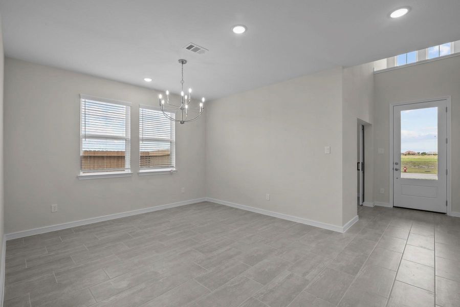 Elegant dining room (*Photo not of actual home and used for illustration purposes only.)