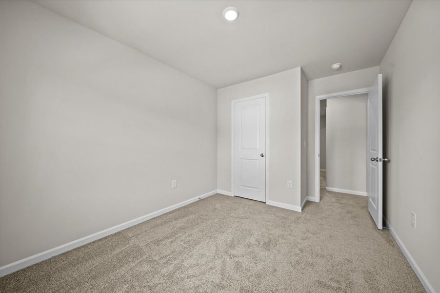 Representative unfurnished interior of a home built from the Palmetto II by McGuinn Homes in Clarke Townes, Anderson (Image 77).