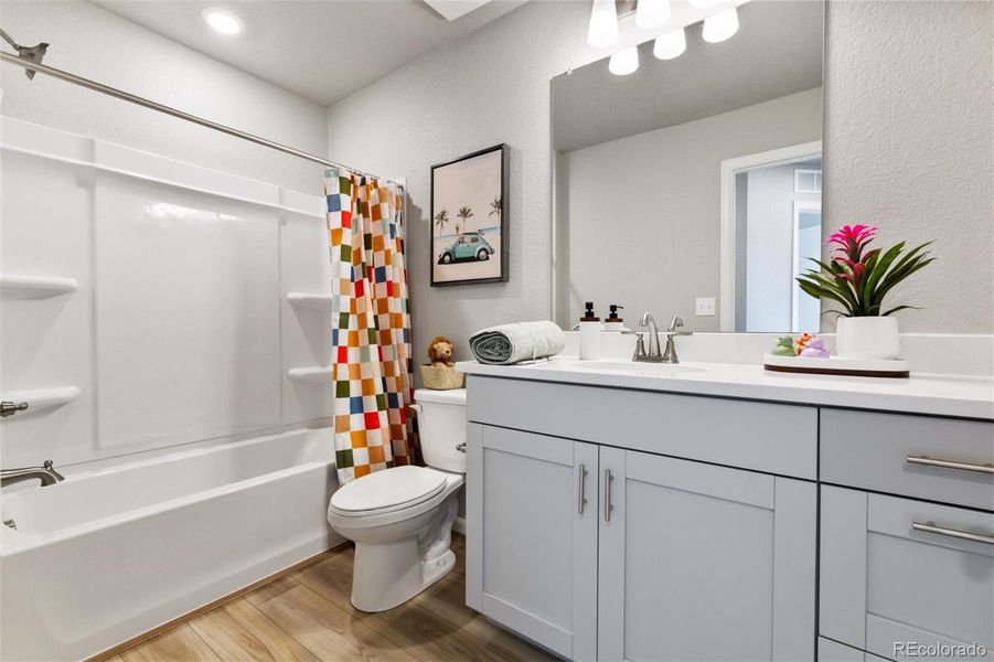 Furnished interior view inside a new home in , Aurora (Image 14).