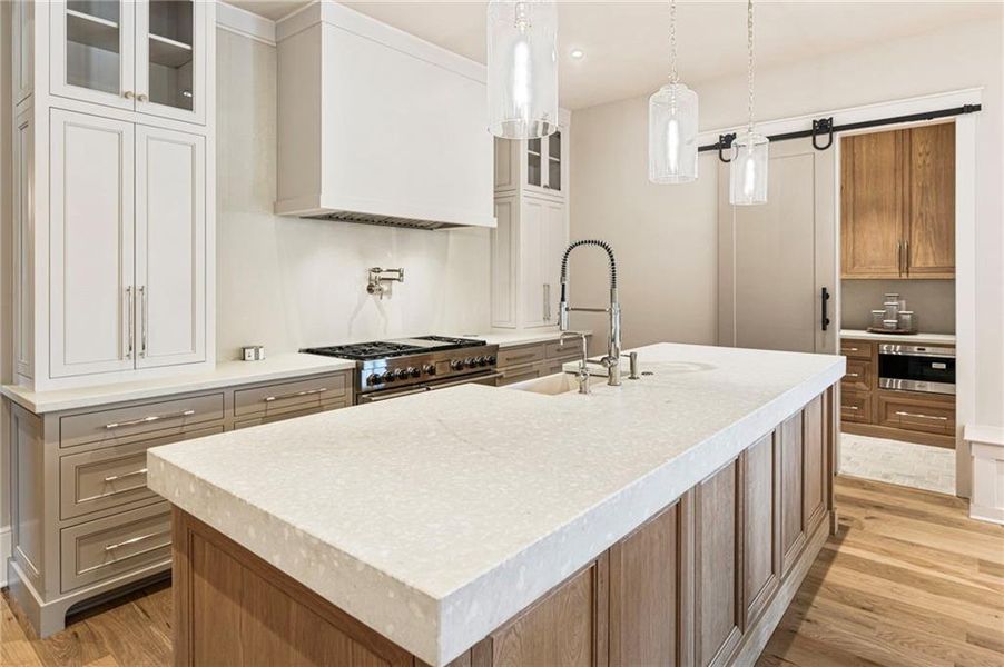 Furnished interior view inside a new home in , Alpharetta (Image 19).