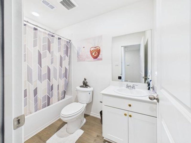 Furnished interior view inside a new home in Corsicana Commons, Corsicana (Image 15).