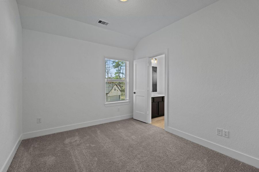 Spacious, unfurnished interior of a new home in The Woodlands Hills, Willis (Image 26).