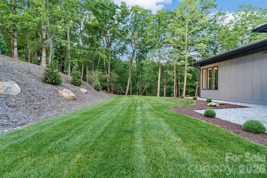 Exterior details and patio area of a home in , Horse Shoe (Image 4).