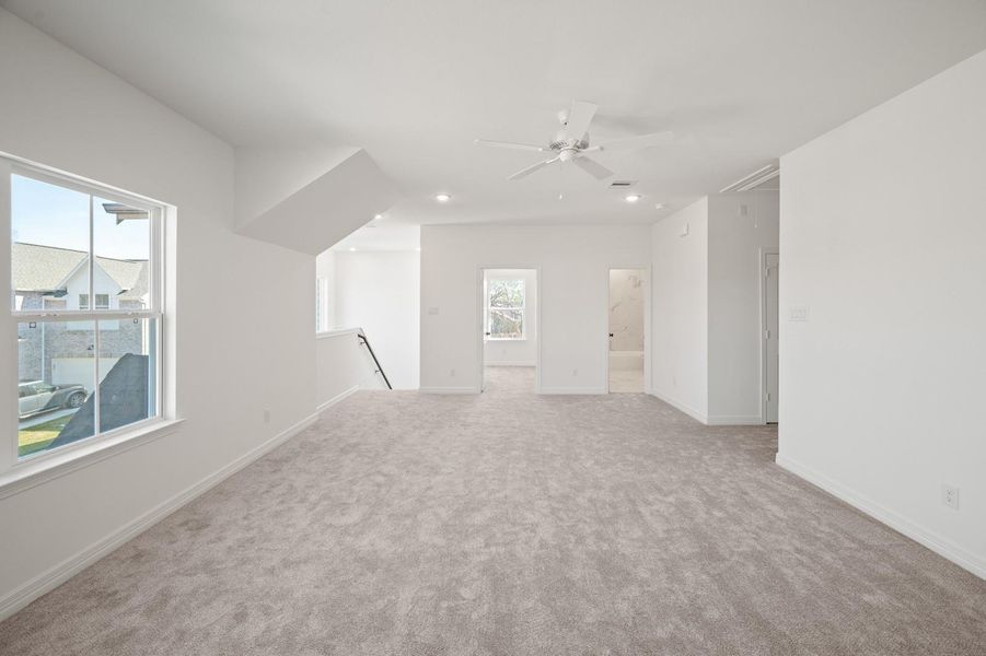 Spacious, unfurnished interior of a new home in , Missouri City (Image 21).