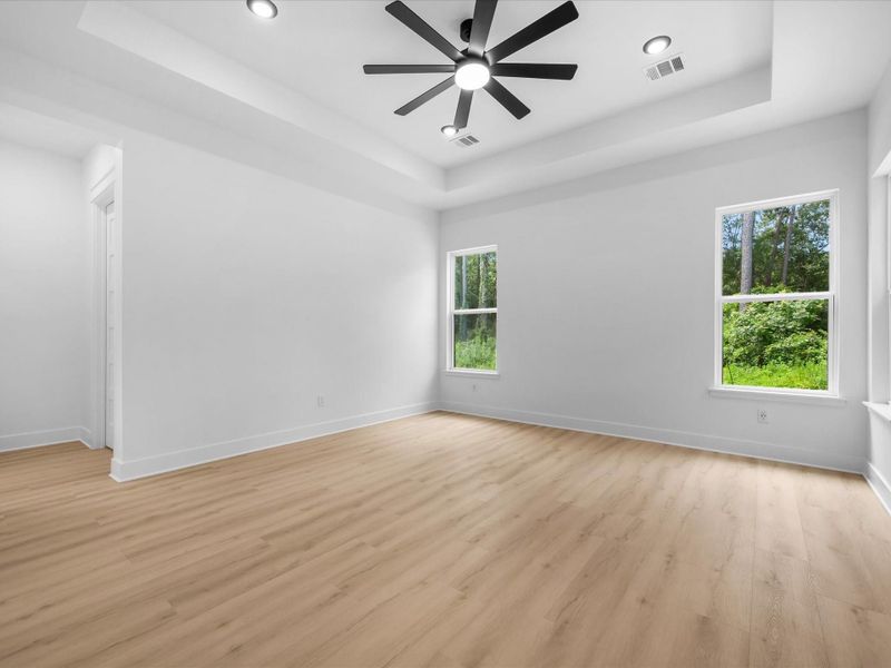 Spacious, unfurnished interior of a new home in , Hockley (Image 35).