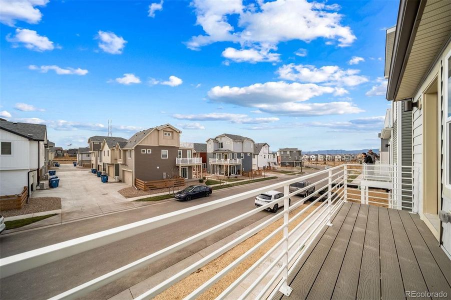 Image 35 of a home in Reunion.