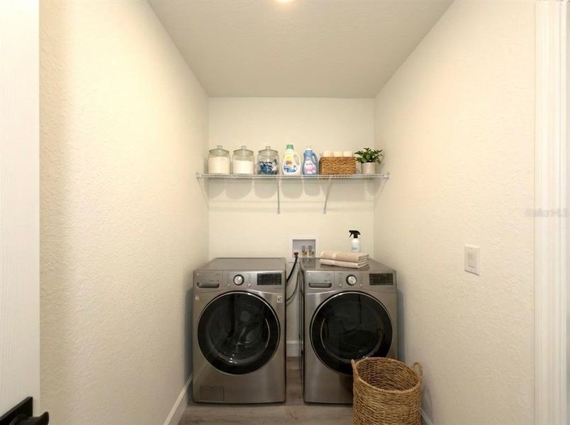 Furnished interior view inside a new home in , Ocala (Image 7).
