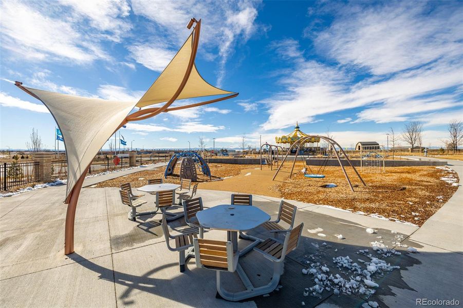 Community amenities in The Aurora Highlands, Aurora (Image 32).