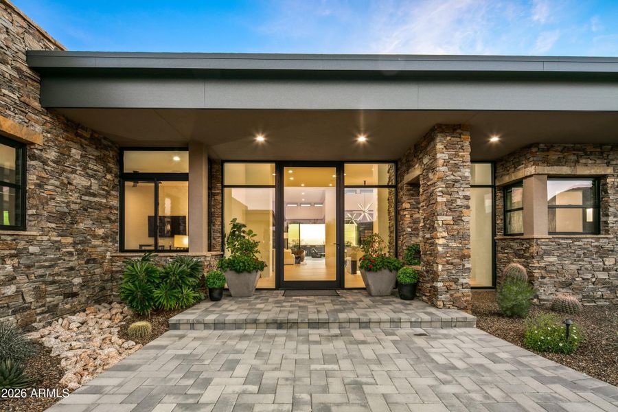 006_Dynamic Entrance