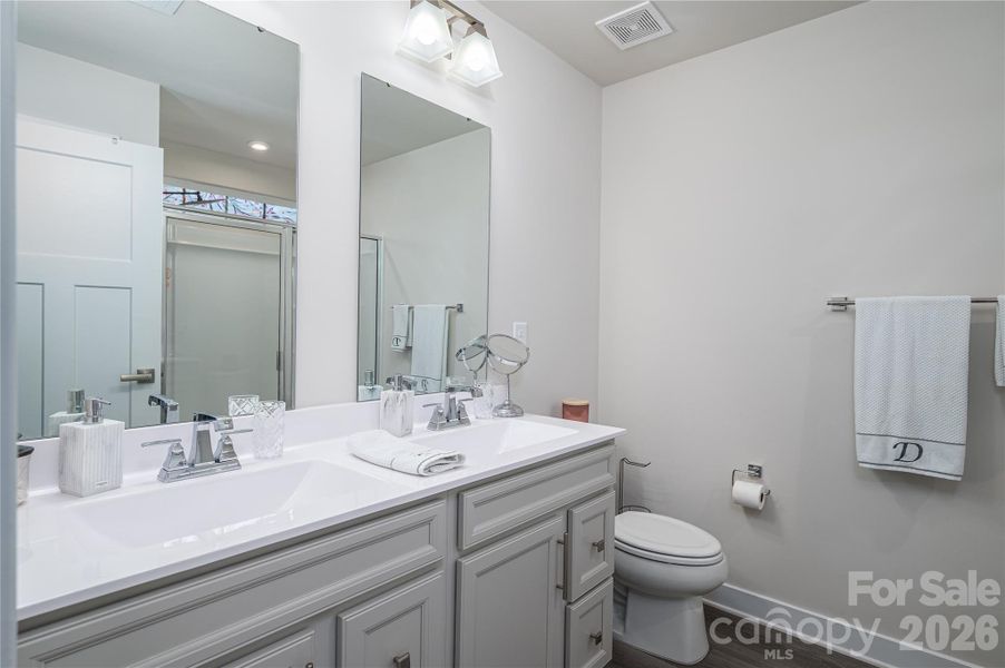 Furnished interior view inside a new home in , Gastonia (Image 33).