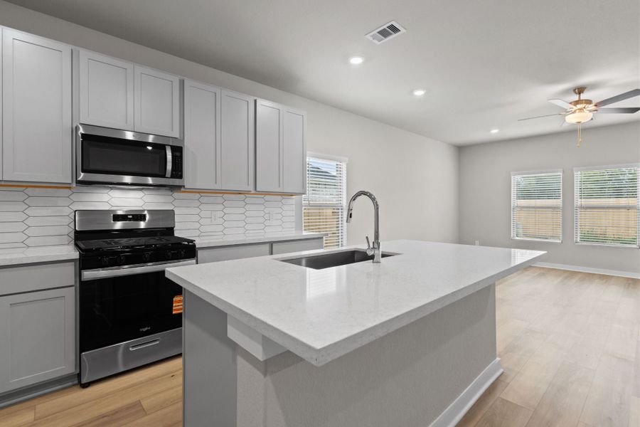 5br New Home in Richmond, TX.  - Slide 4