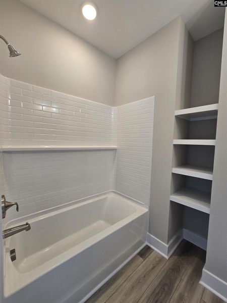 Image 51 of a home in Collins Cove. Image 51 of a home in Collins Cove.