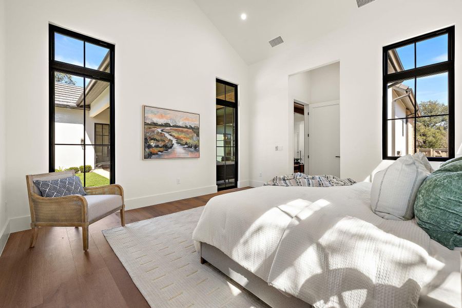 Furnished interior view inside a new home in , Austin (Image 14).
