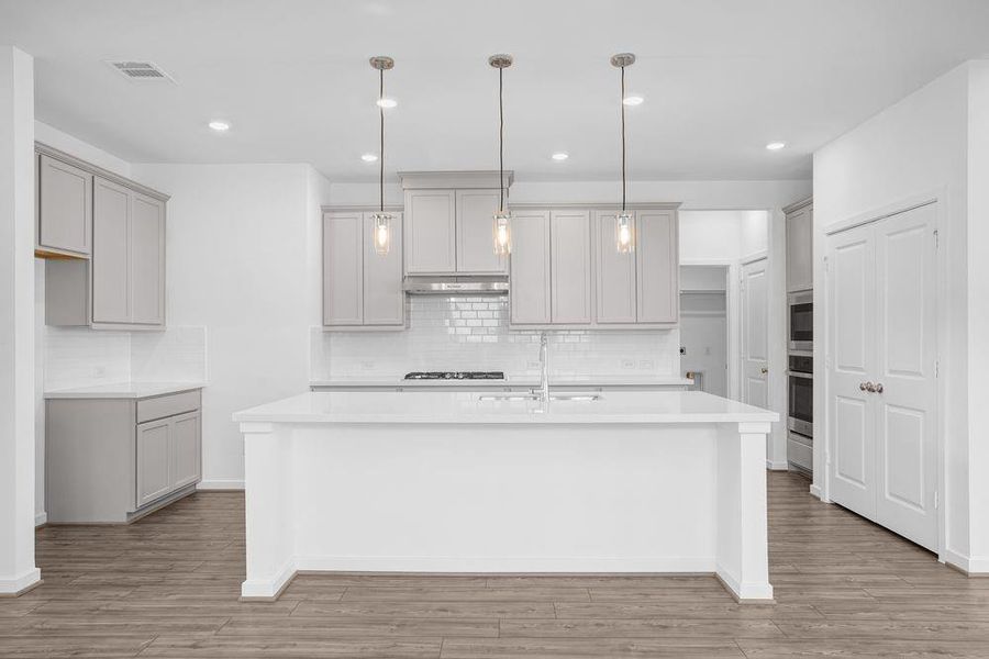 9622 Starry Eyes Lane ~ Ready Now