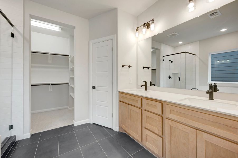 Owner's Bath