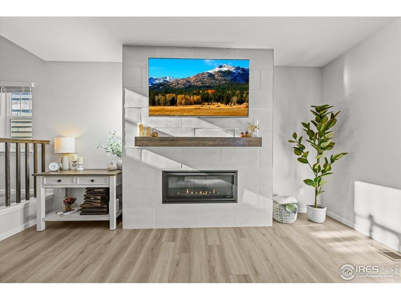 Furnished interior view inside a new home in Prairie Song, Windsor (Image 11).