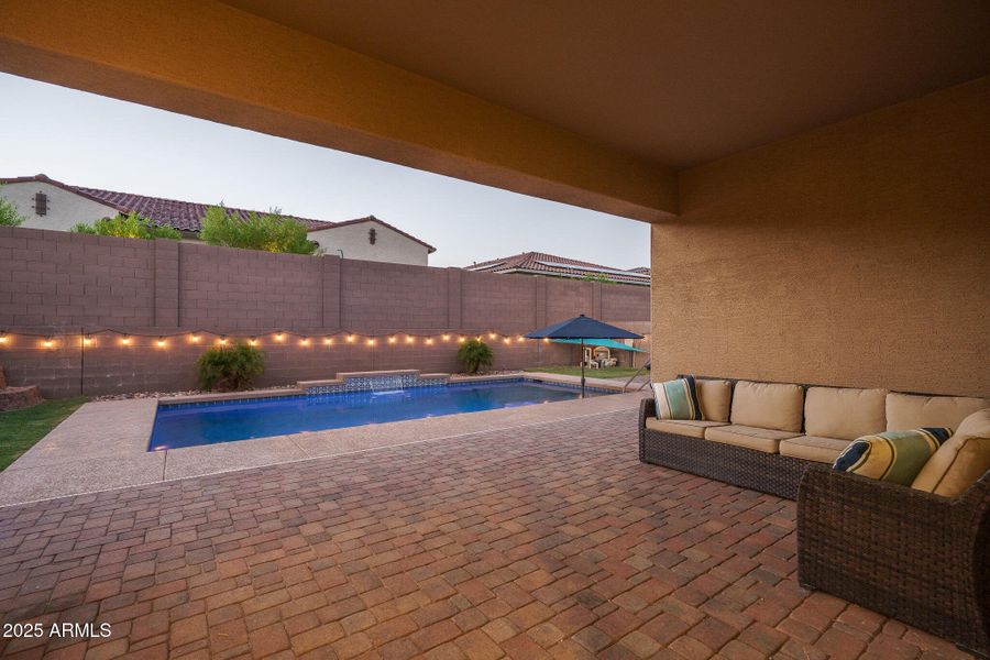 22) BACK PATIO 22) BACK PATIO