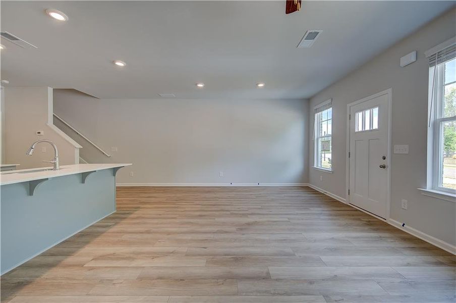 Spacious, unfurnished interior of a new home in Avery Landing, McDonough (Image 21).